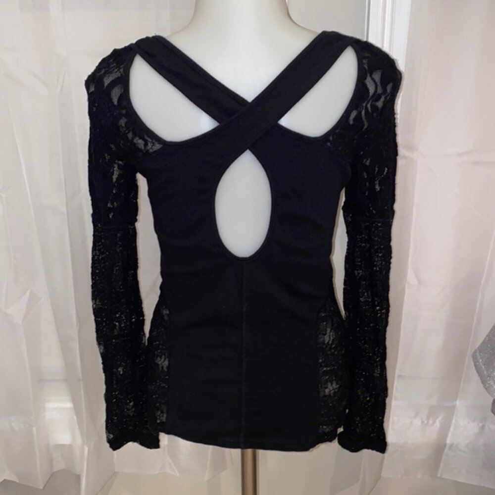 Free‎ People Lace Top